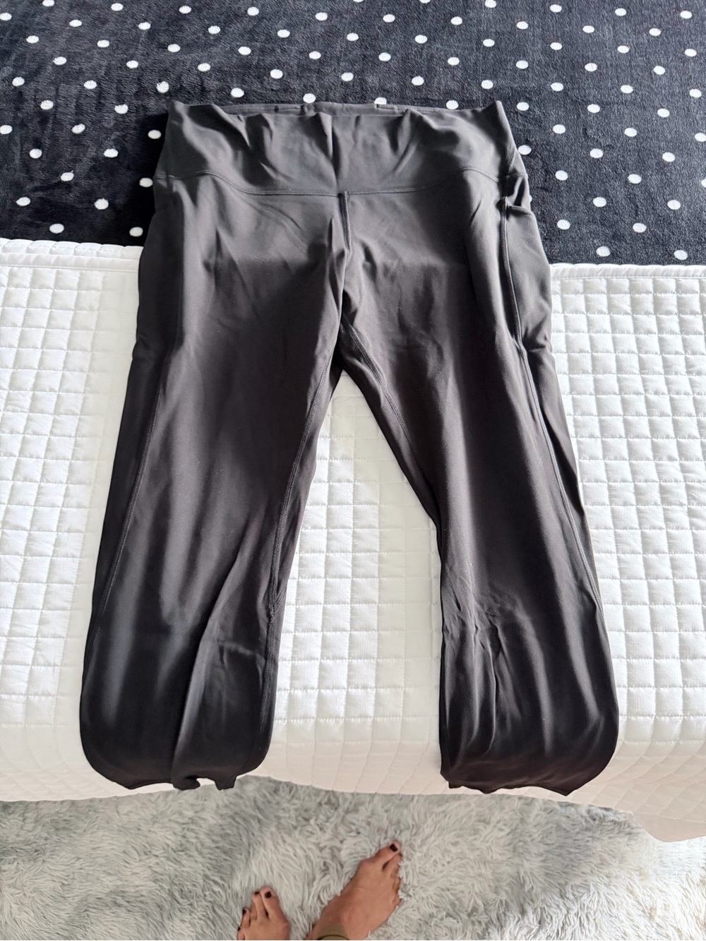 EUC Lululemon Align leggings with pockets